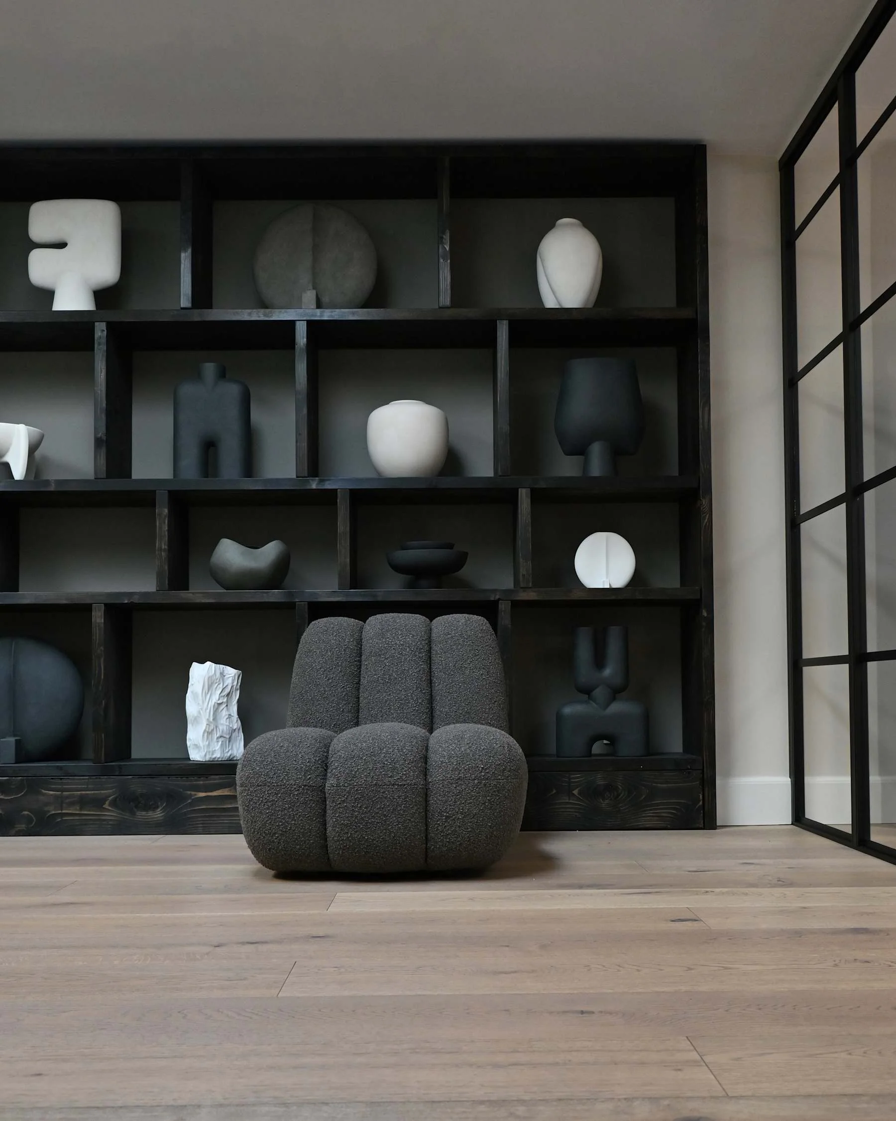 Fotel TOE szaro-brązowy bouclé - Image 6