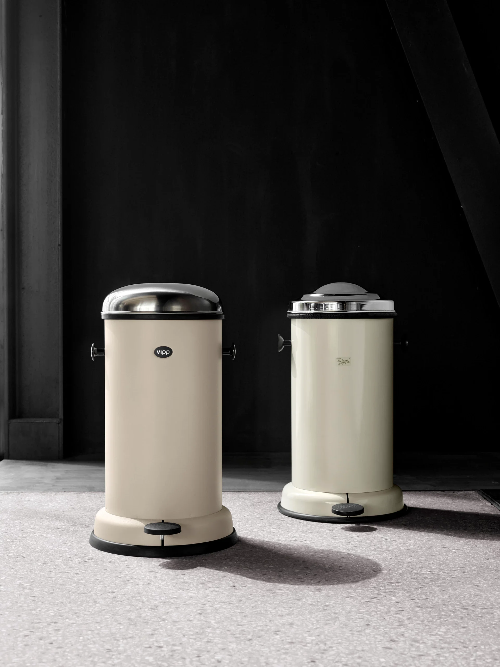 Kosz na śmieci PEDAL BIN beżowy - Image 11