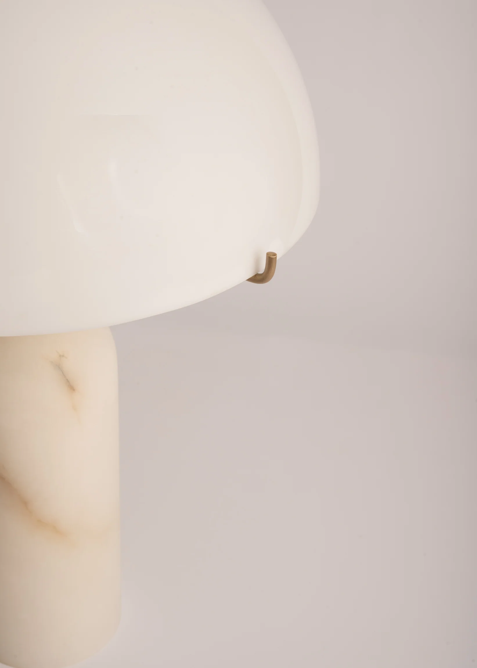 Lampa stołowa PEONO biały alabaster - Image 6