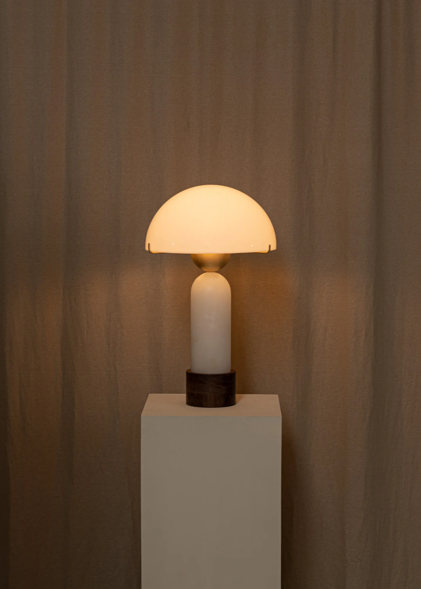 Lampa stołowa PEONO biały alabaster - Image 9