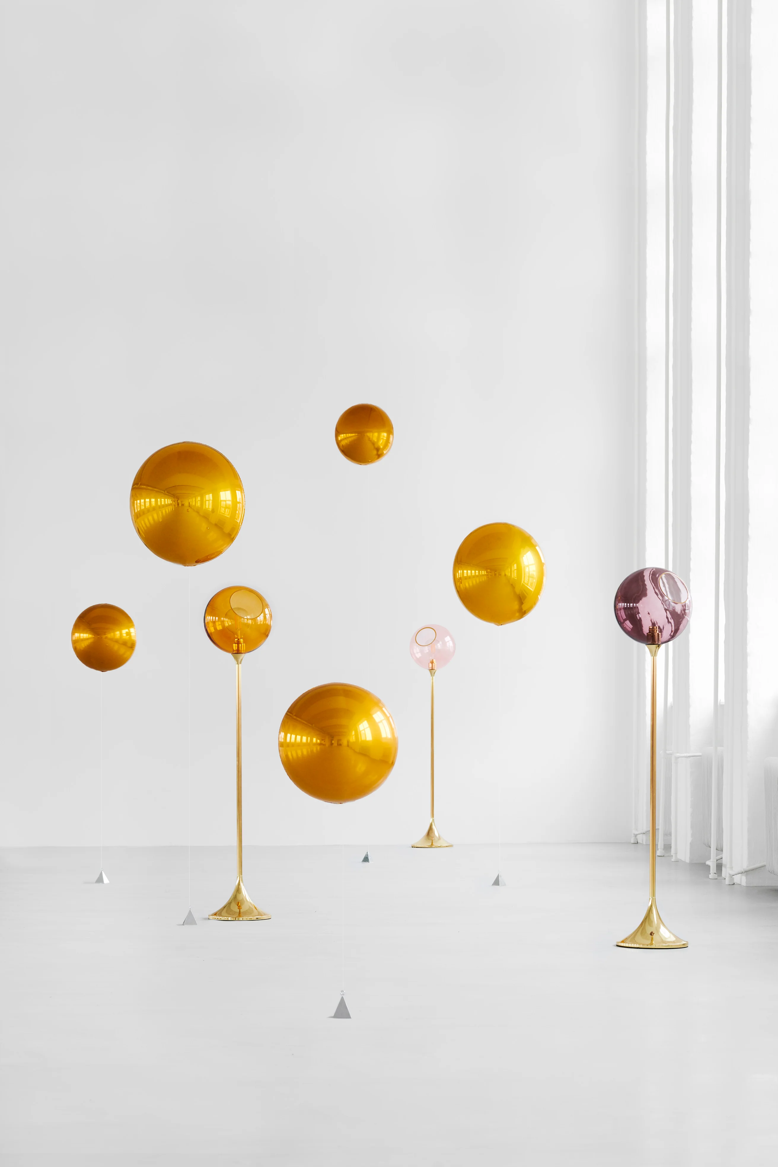 Lampa podłogowa BALLROOM różowy ze złotą podstawą - Image 3