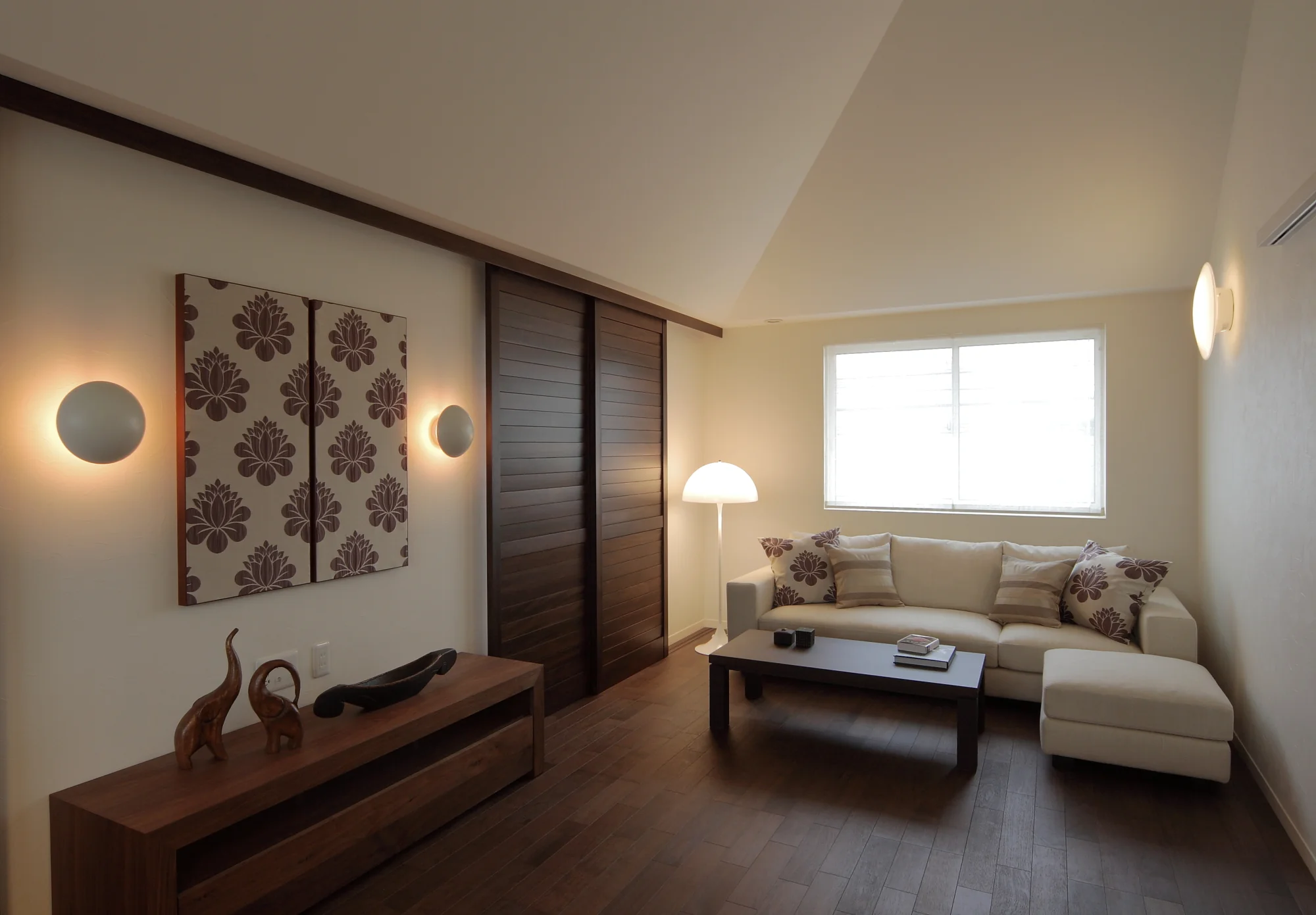 Lampa podłogowa PANTHELLA biały - Image 3