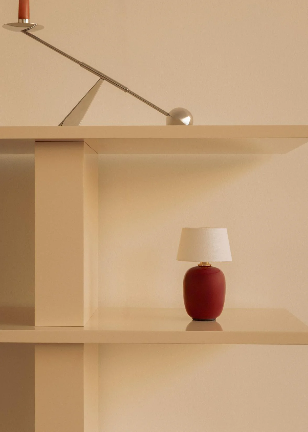 Lampa przenośna TORSO bordowa ceramika z białym kloszem - Image 8