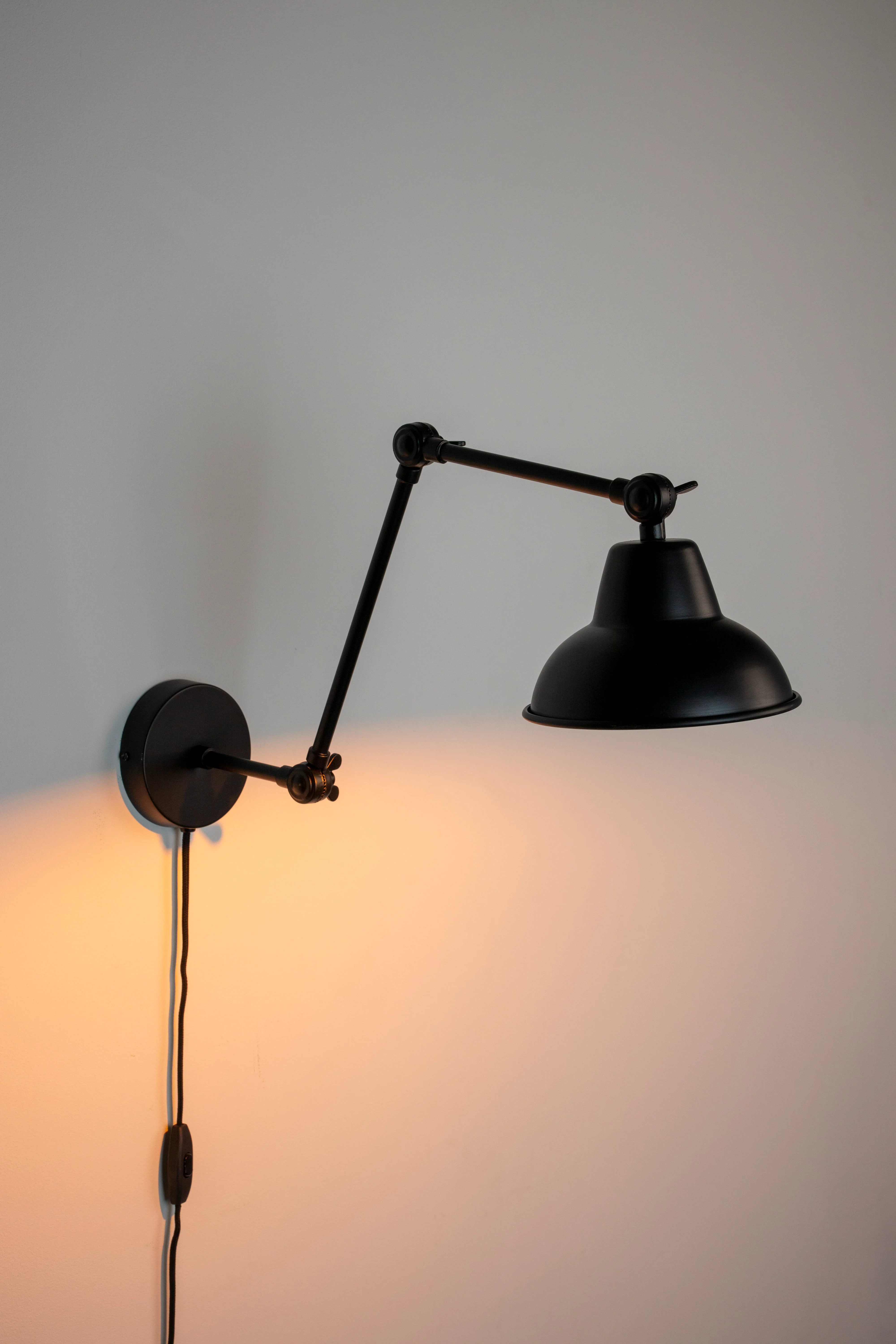 Lampa ścienna z wysięgnikiem regulowana XAVI czarny - Image 3