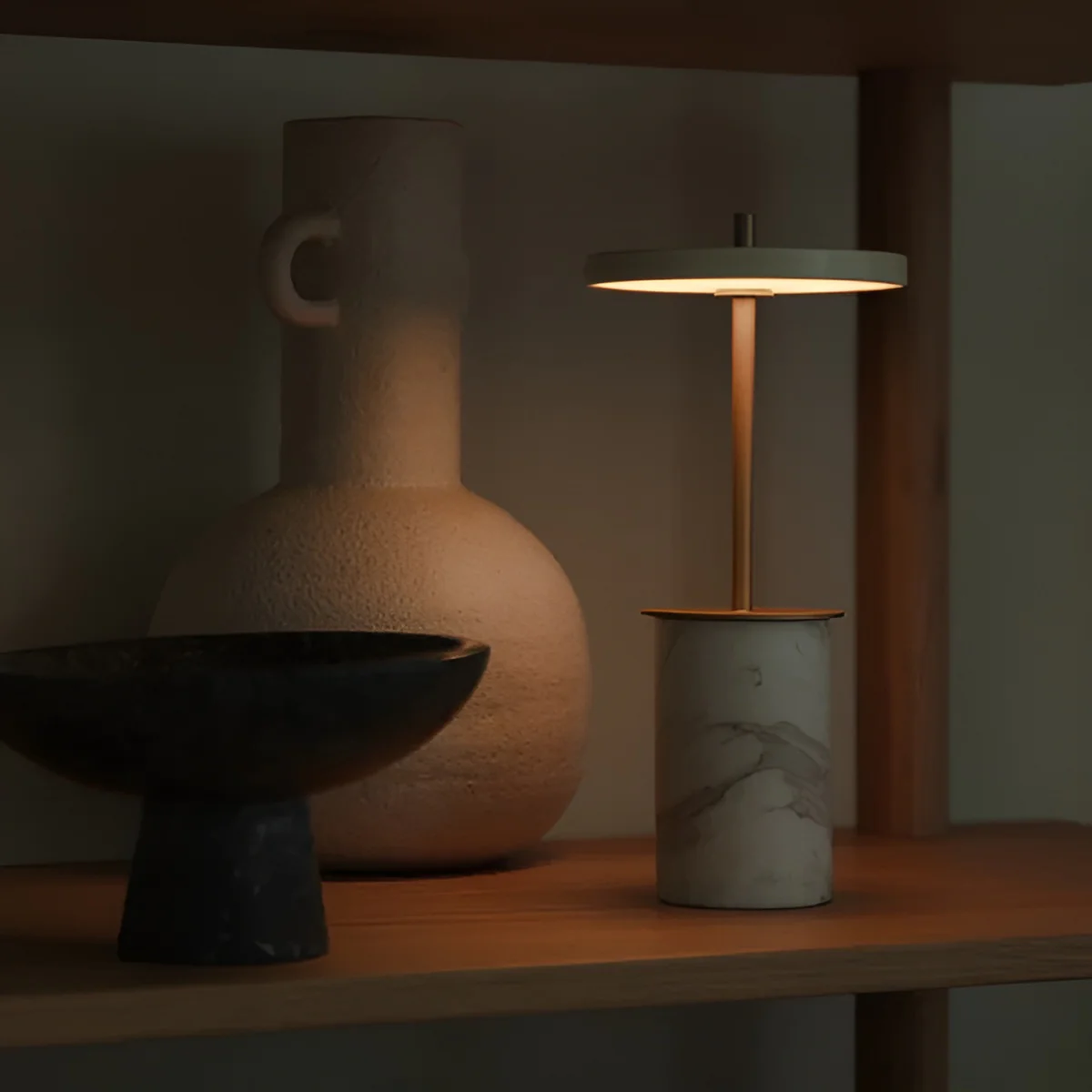 Lampa stołowa ASTERIA MOVE MINI biały marmur ze złotą wstawką - Image 3