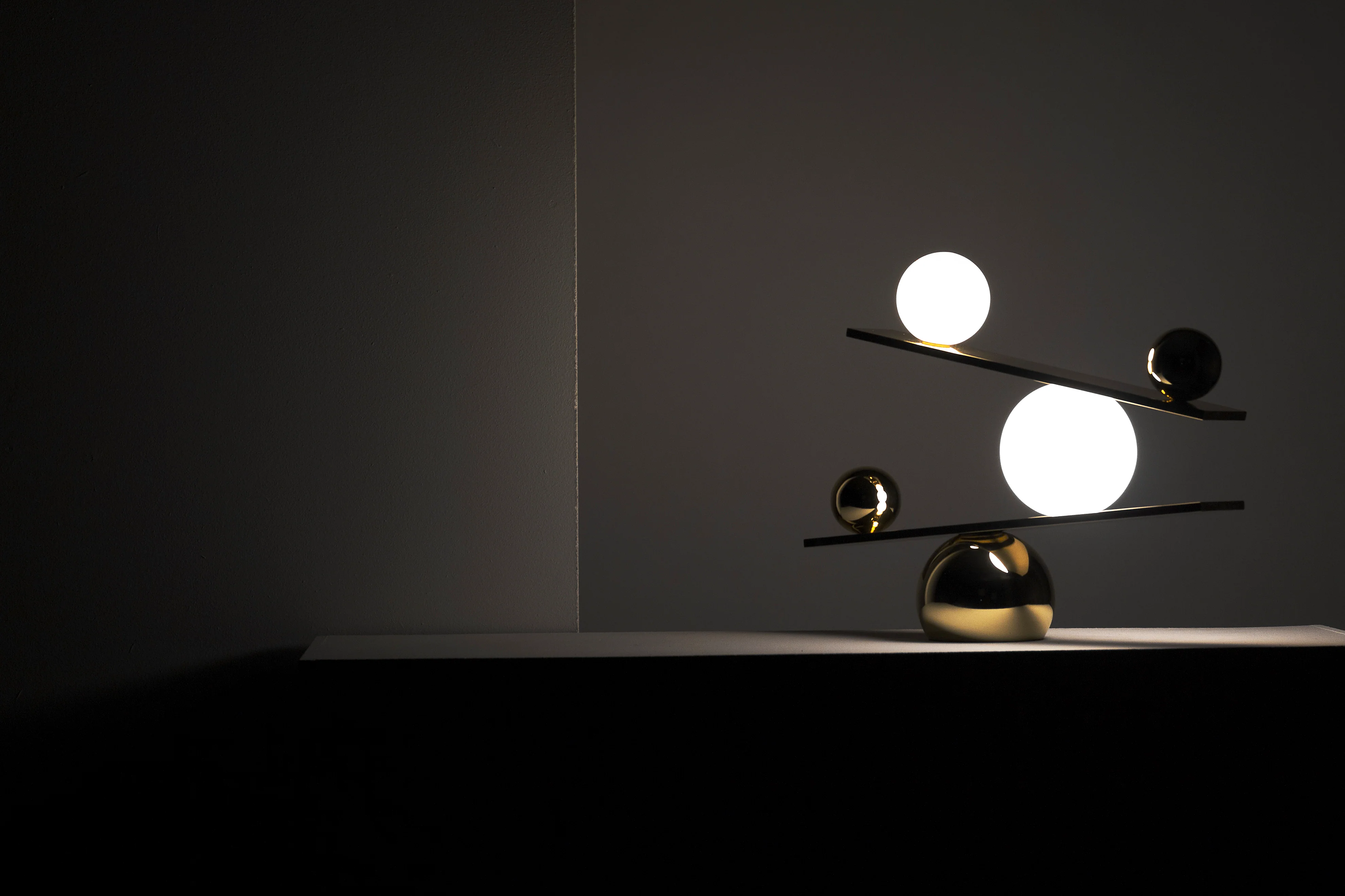 Lampa stołowa BALANCE mosiężny - Image 5