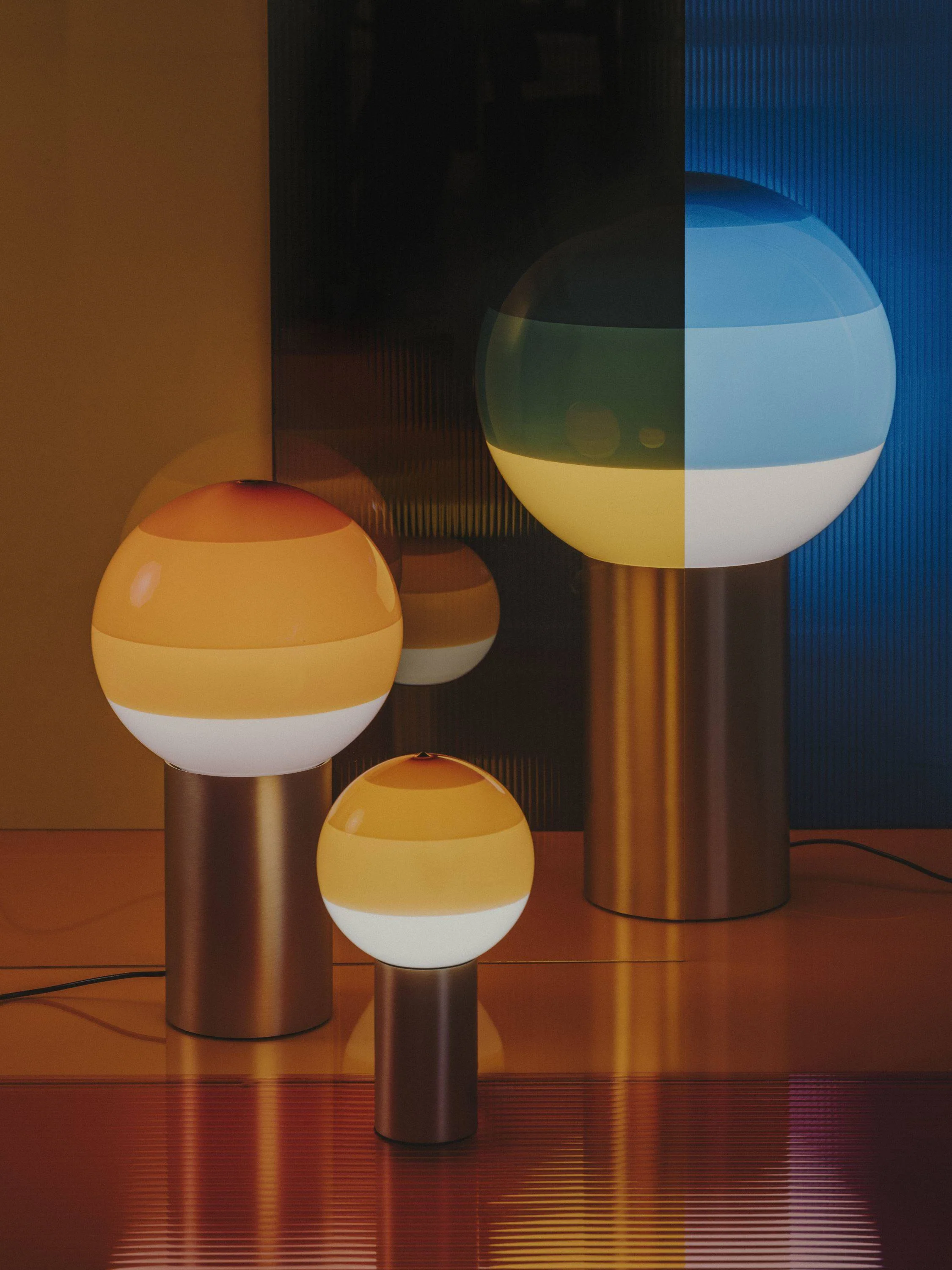 Lampa stołowa DIPPING bursztynowy ze złotą podstawą - Image 6