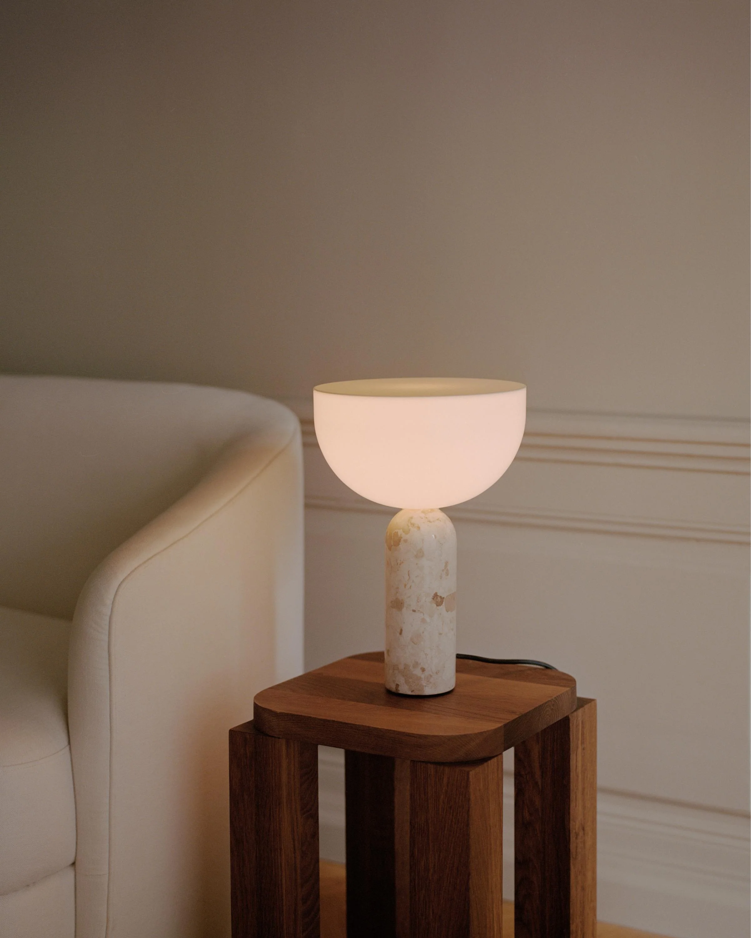 Lampa stołowa KIZU kremowy marmur - Image 6