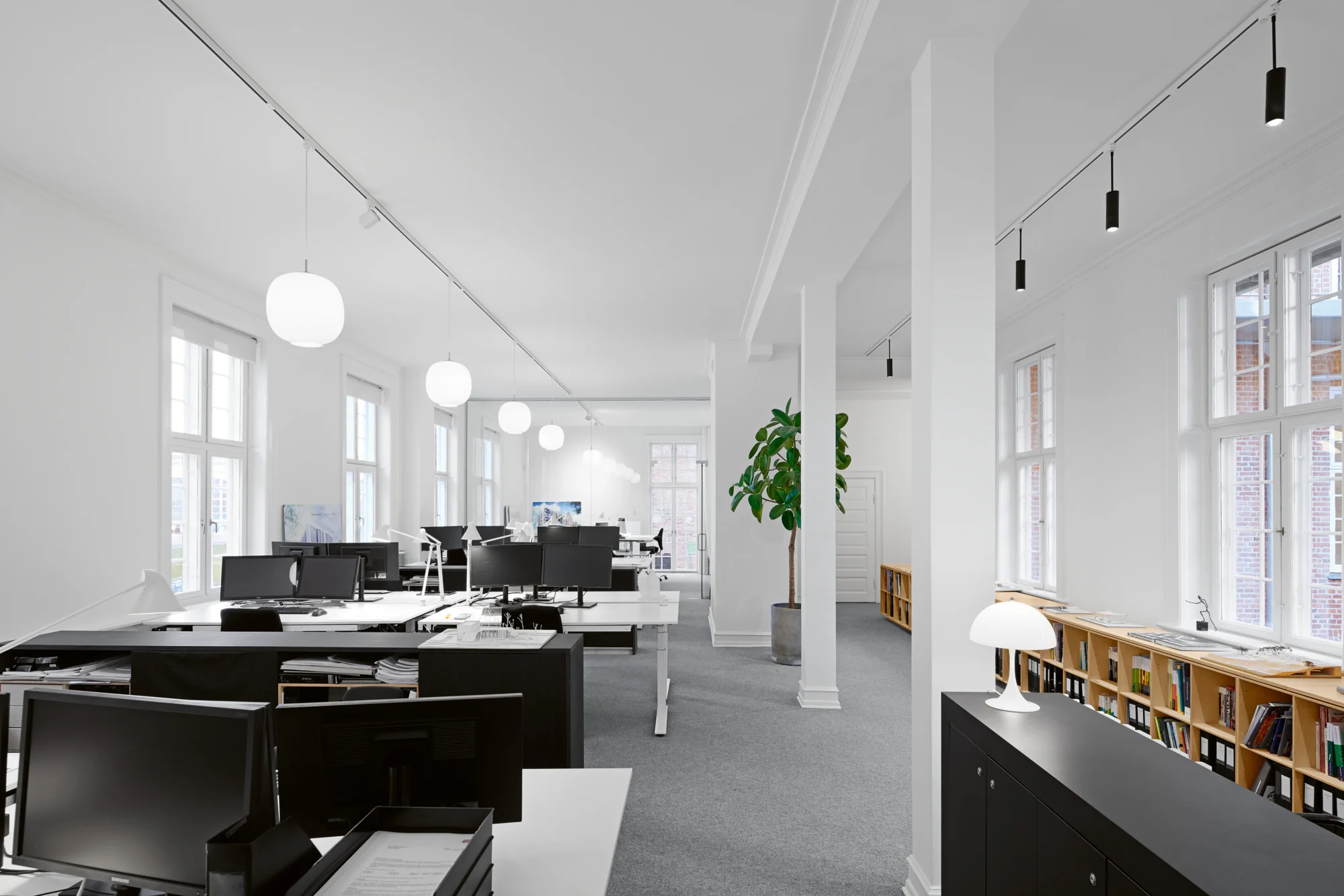 Lampa biurkowa NJP biały - Image 17