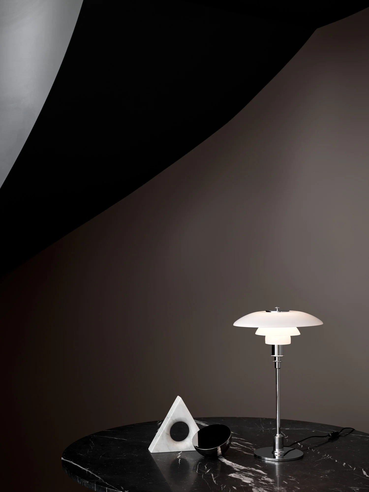 Lampa stołowa PH 2/1 biały z chromowaną podstawą - Image 4