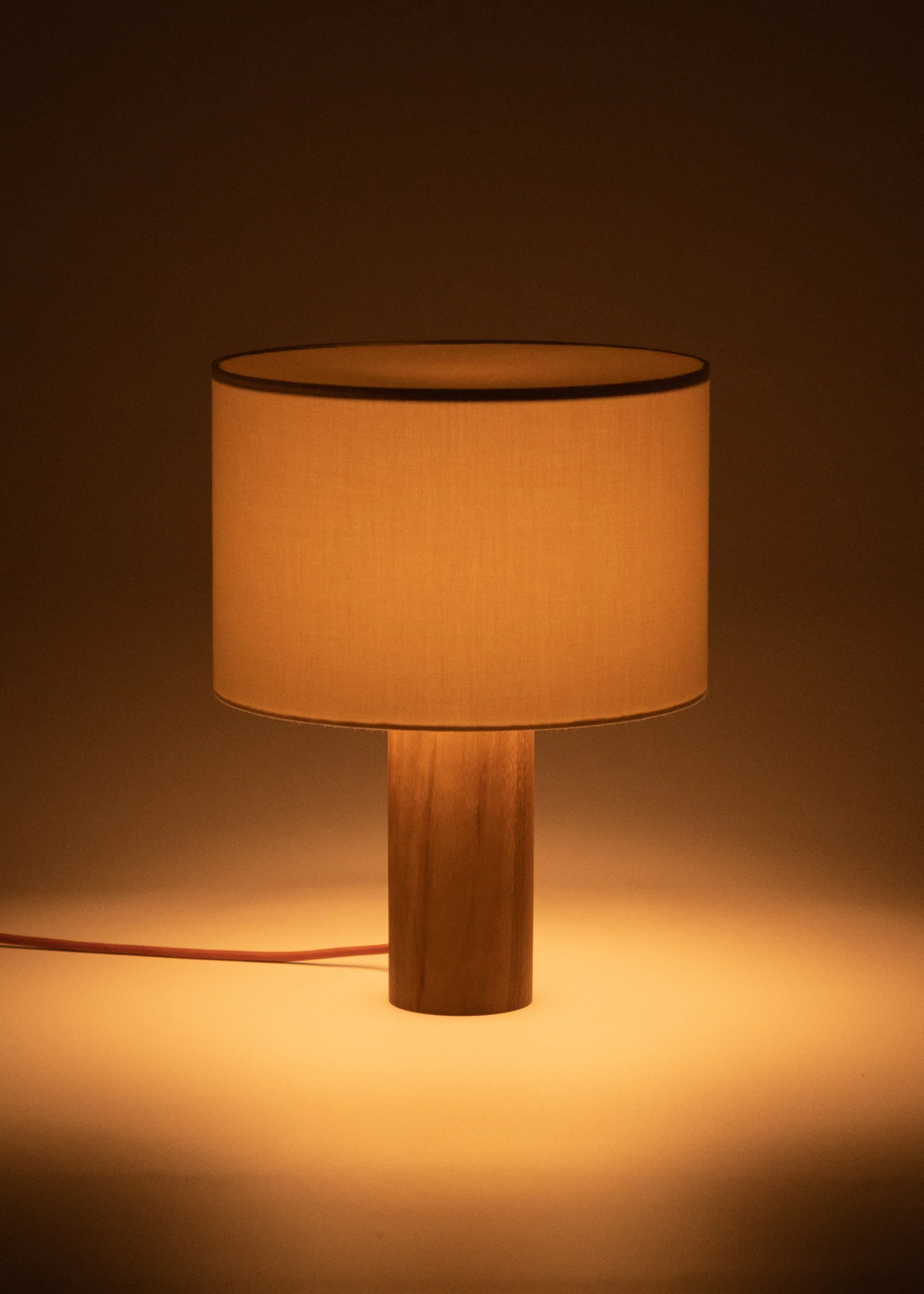 Lampa stołowa PIPITO drewno orzechowe - Image 6