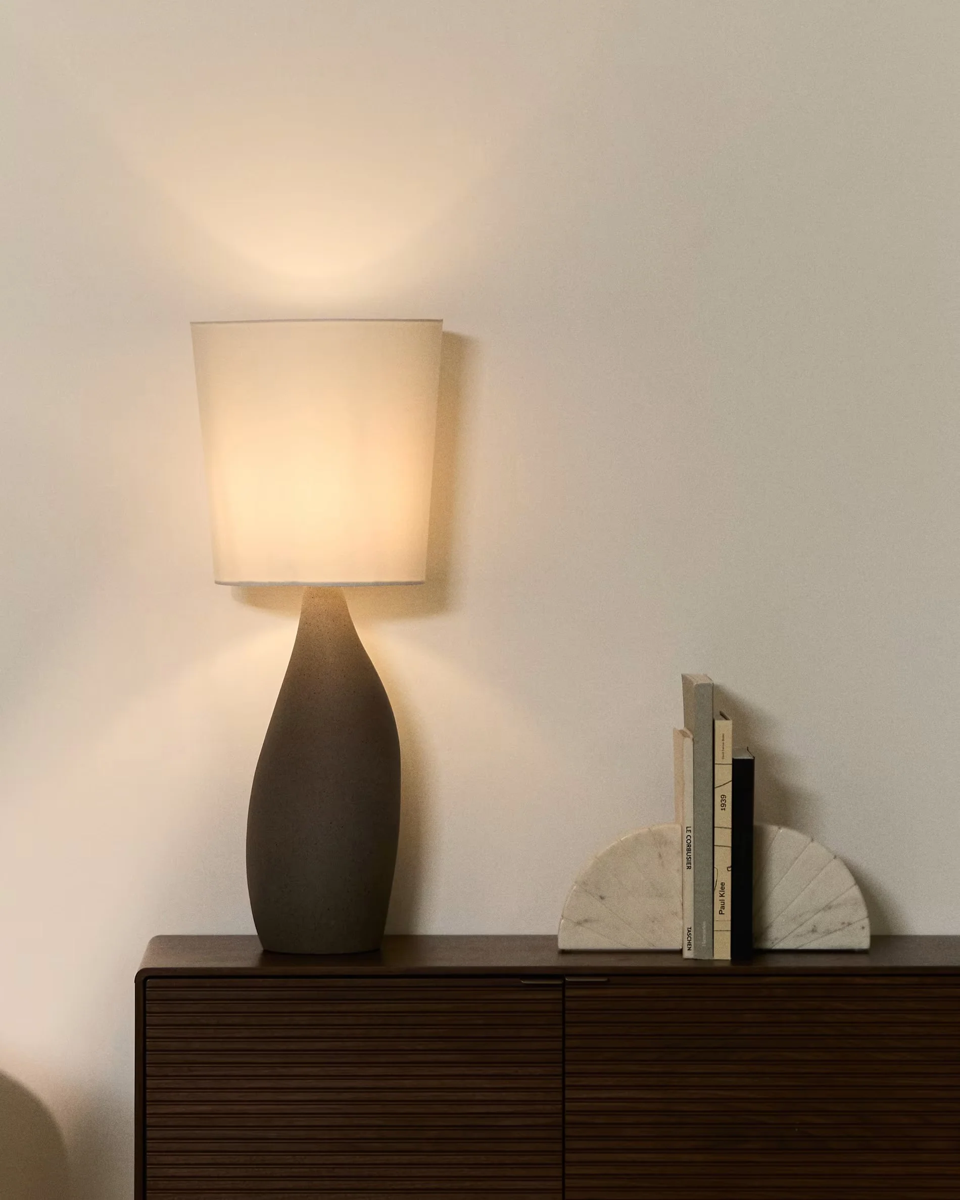 Lampa stołowa VIONA jasnoszary z bawełnianym kloszem - Image 2