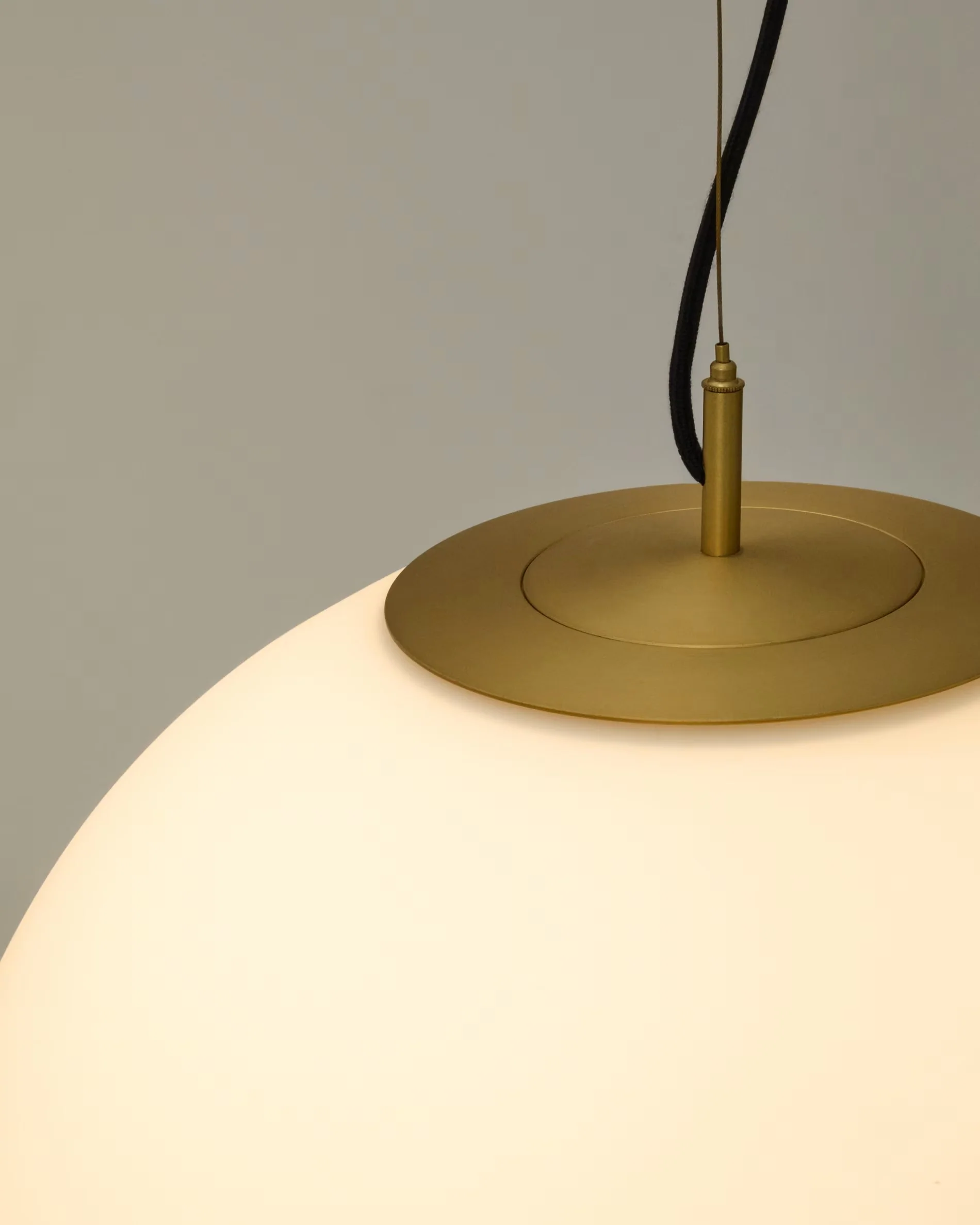 Lampa wisząca BRISIA szczotkowany mosiądz - Image 8