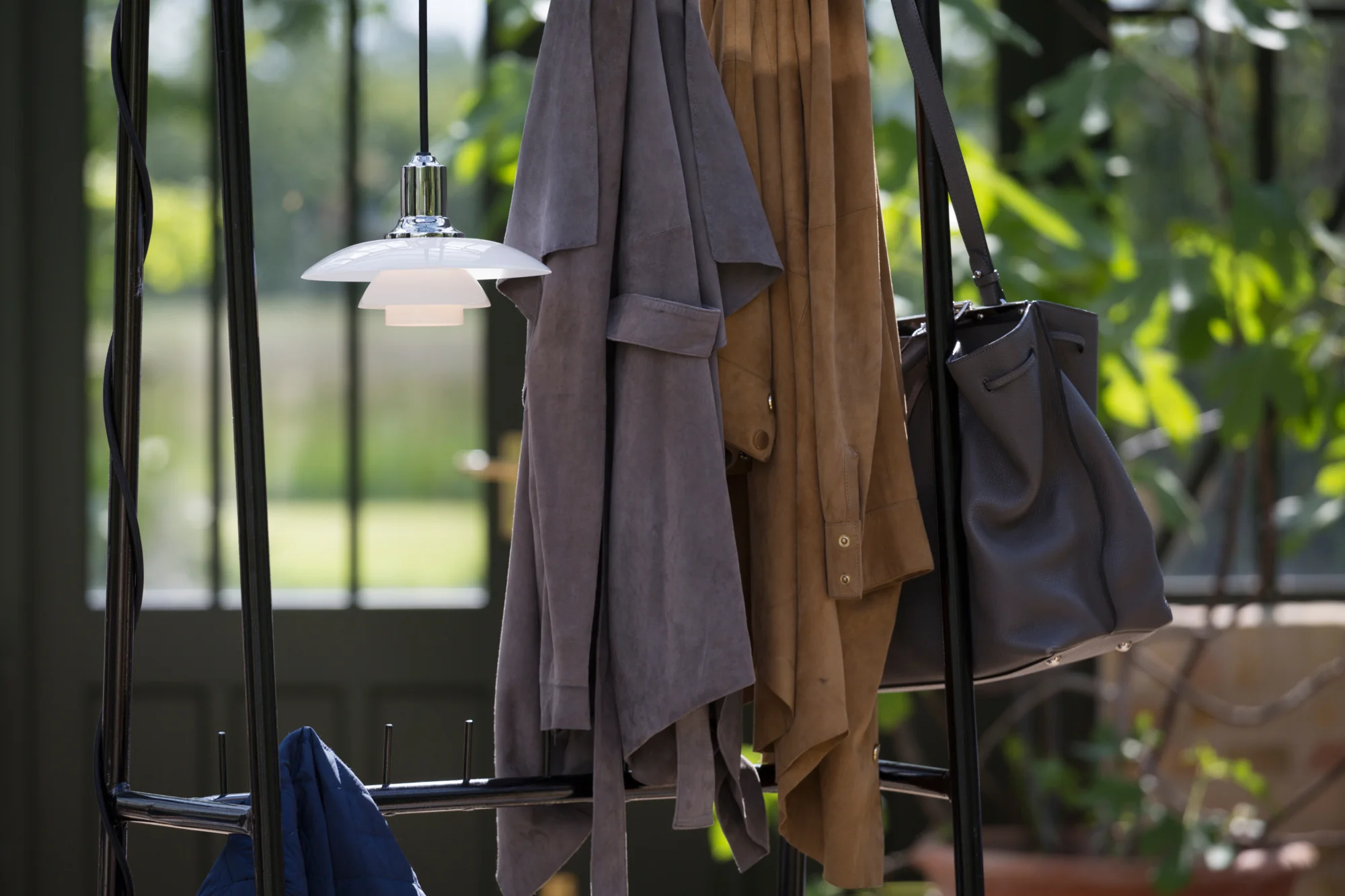 Lampa wisząca PH 2/1 biały z chromowanym wykończeniem - Image 3