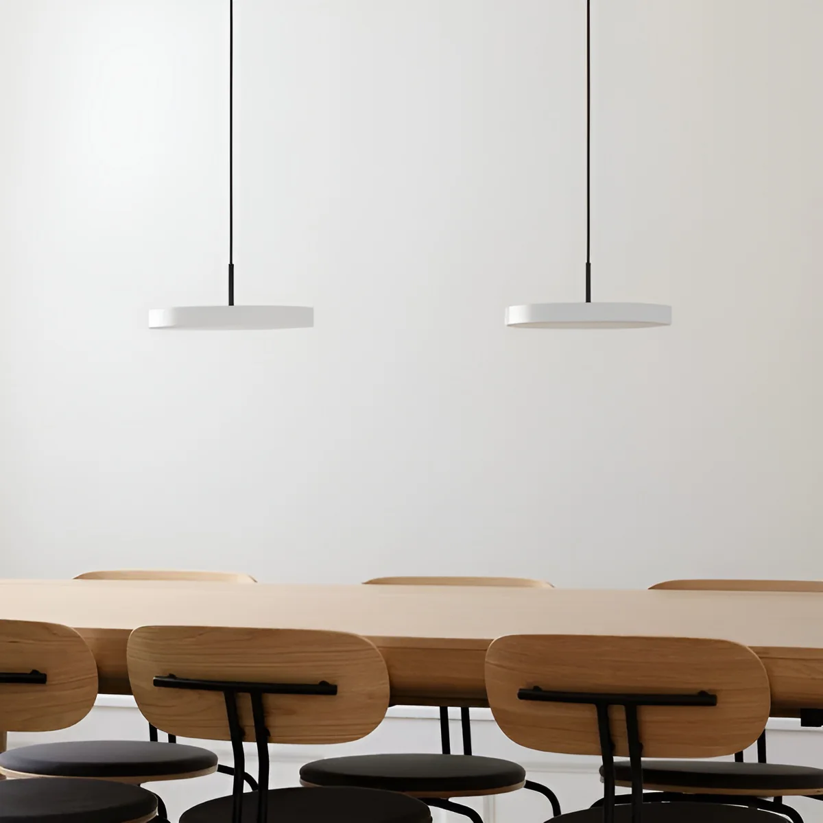 Lampa wisząca ASTERIA PLUS jasnoszary z czarną wstawką - Image 2