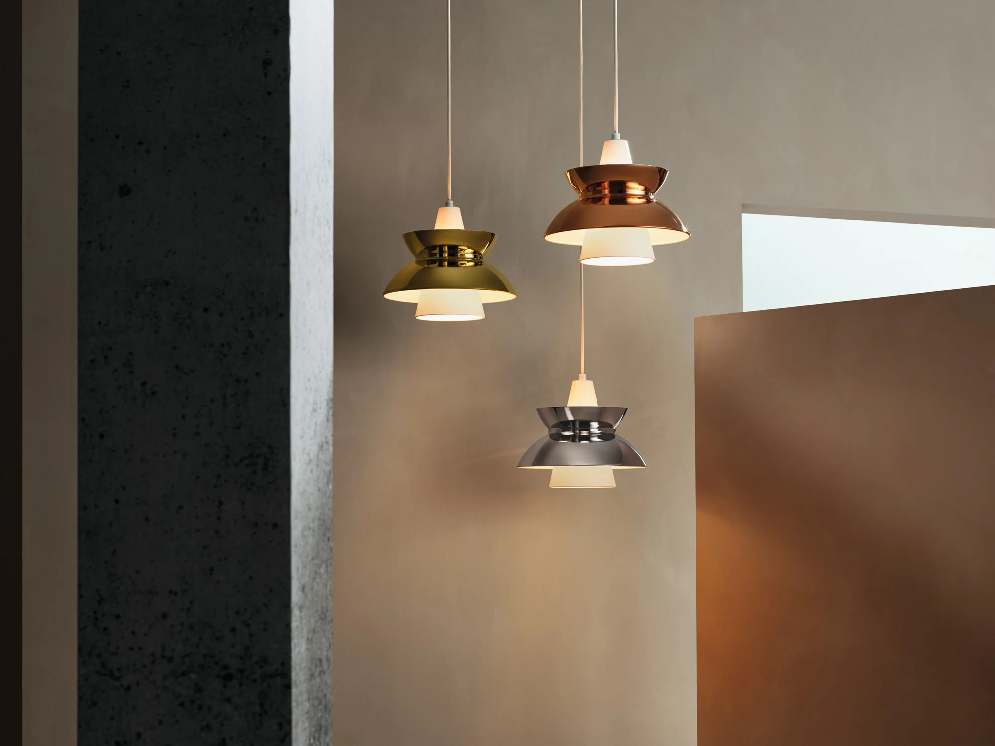 Lampa wisząca DOO-WOP biały z miedzianym wykończeniem - Image 3