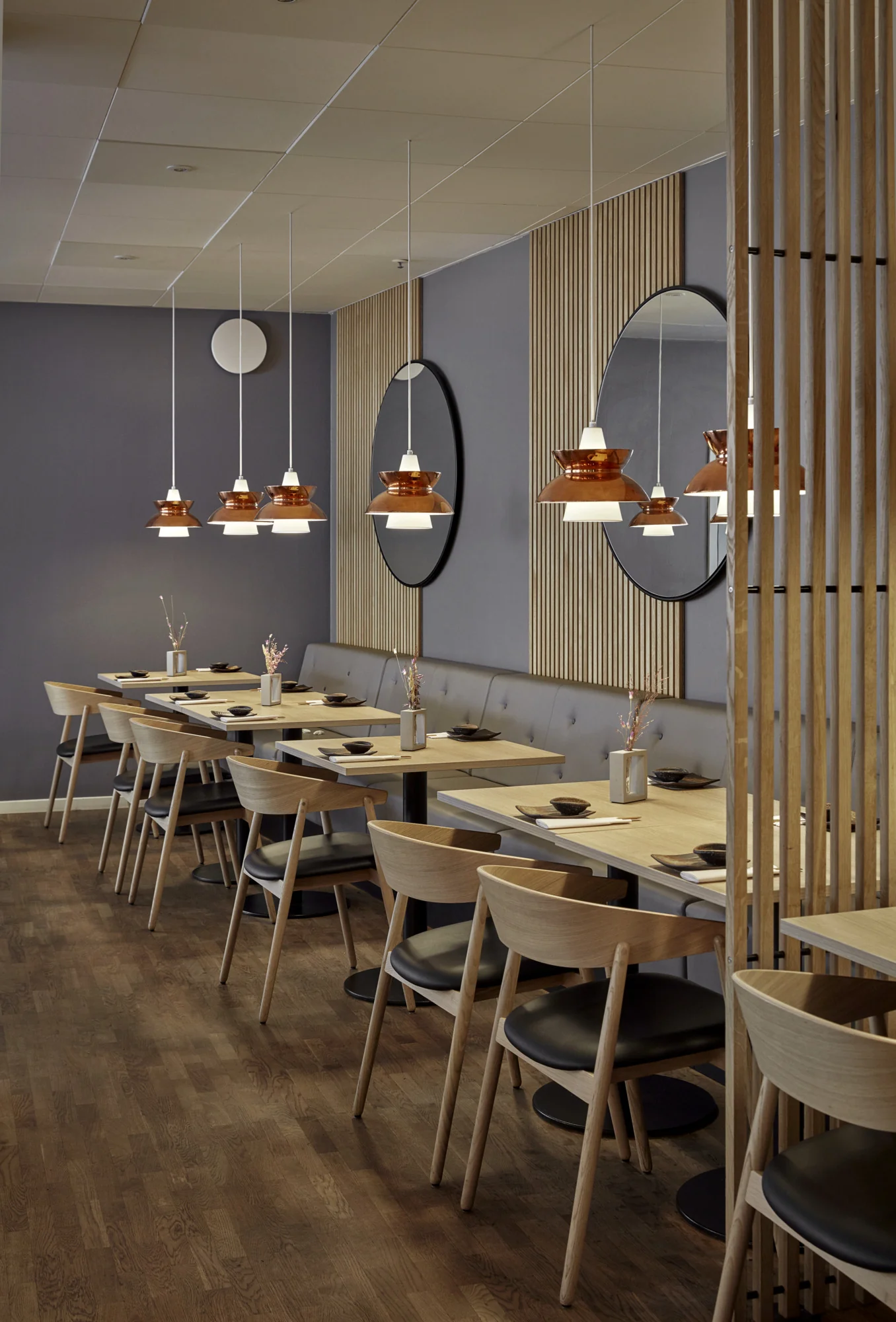 Lampa wisząca DOO-WOP biały z miedzianym wykończeniem - Image 7