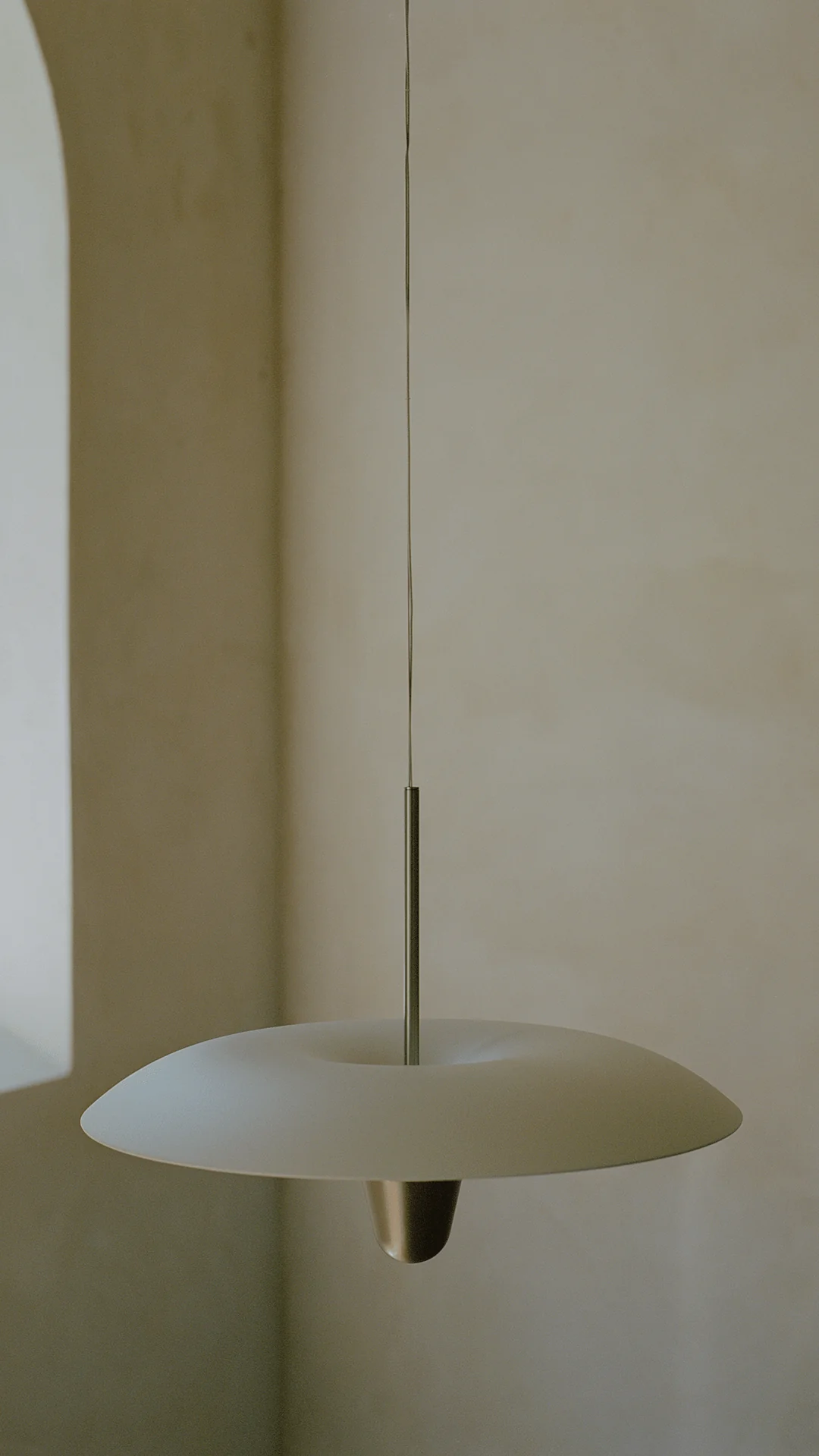 Lampa wisząca KANTARELL biały z niklowanym wykończeniem - Image 5
