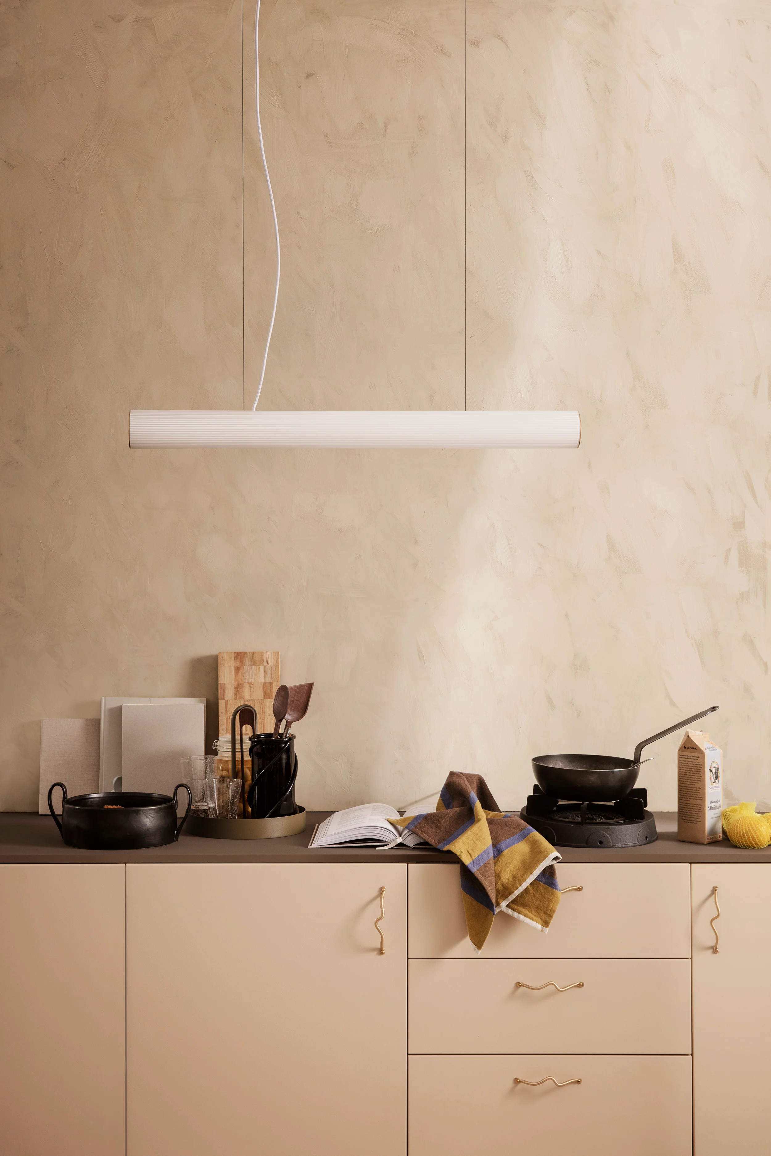 Lampa wisząca VUELTA biały z mosiężnym wykończeniem - Image 2