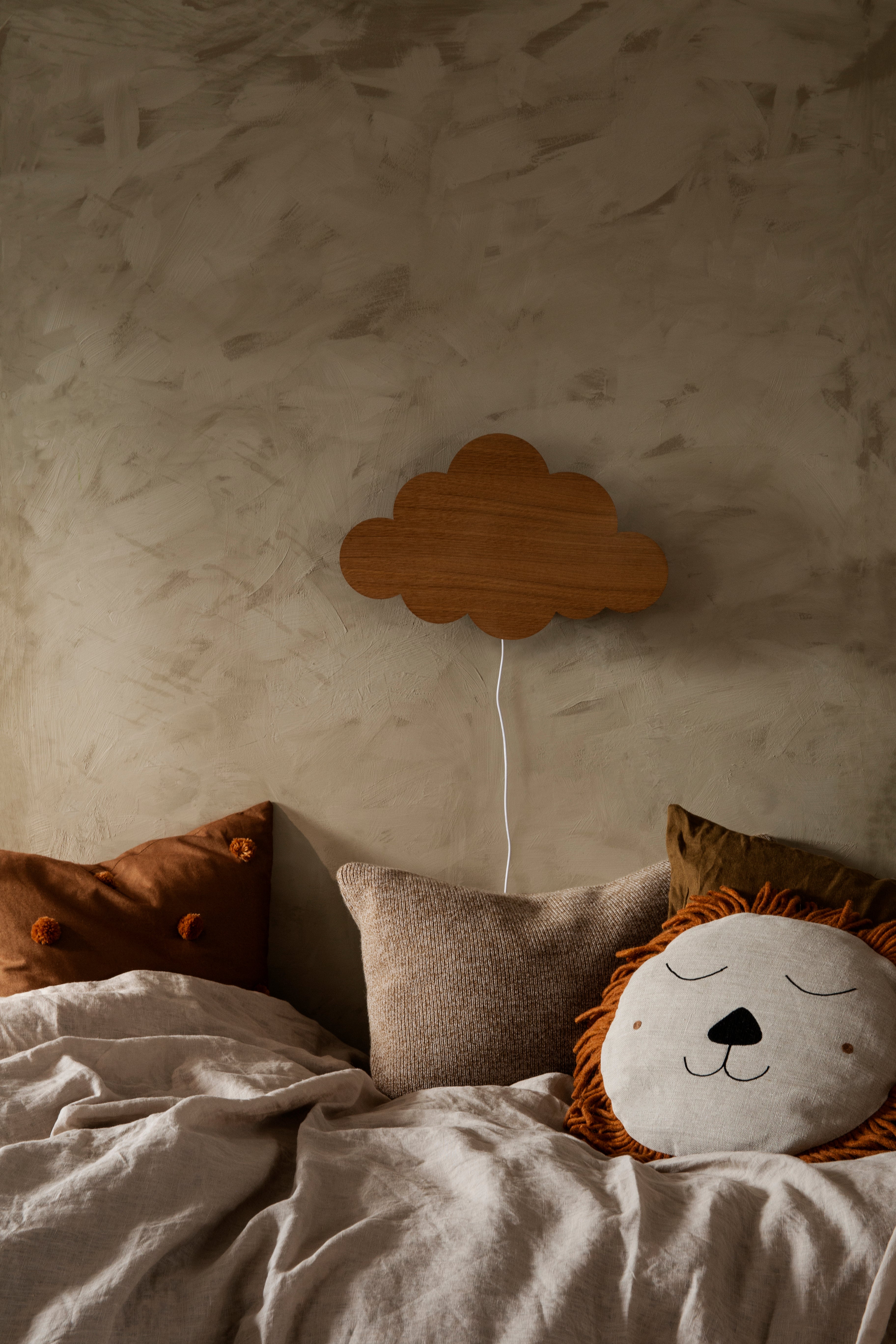Poduszka dekoracyjna SAFARI LION beżowy - Image 3