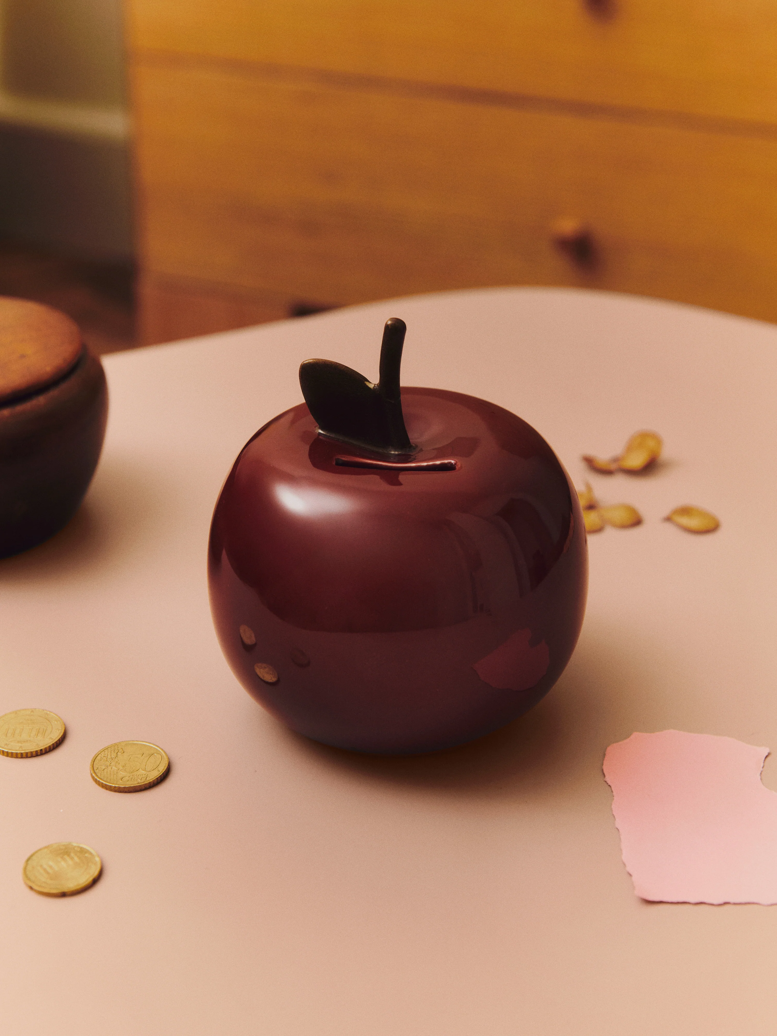 Skarbonka APPLE czerwony - Image 3