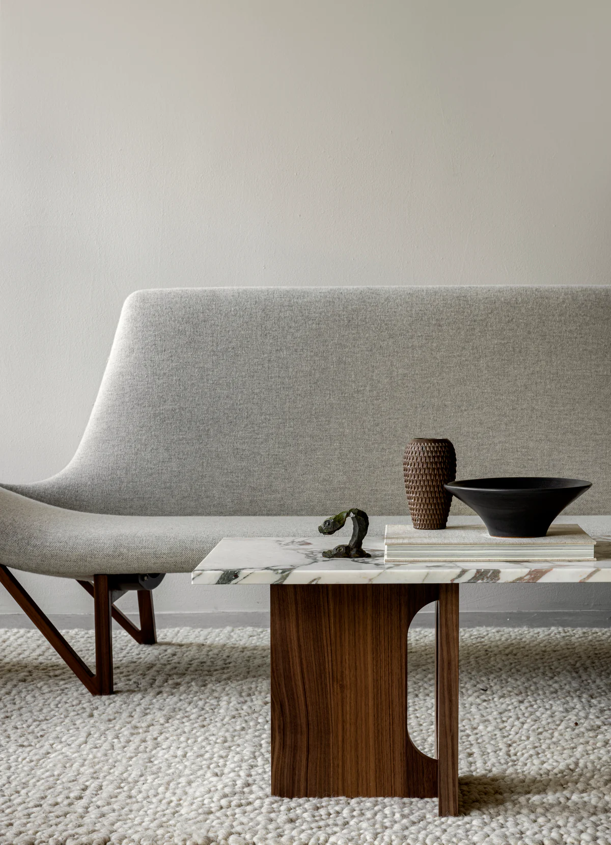 Sofa PAGODE szary z dębową podstawą - Image 11