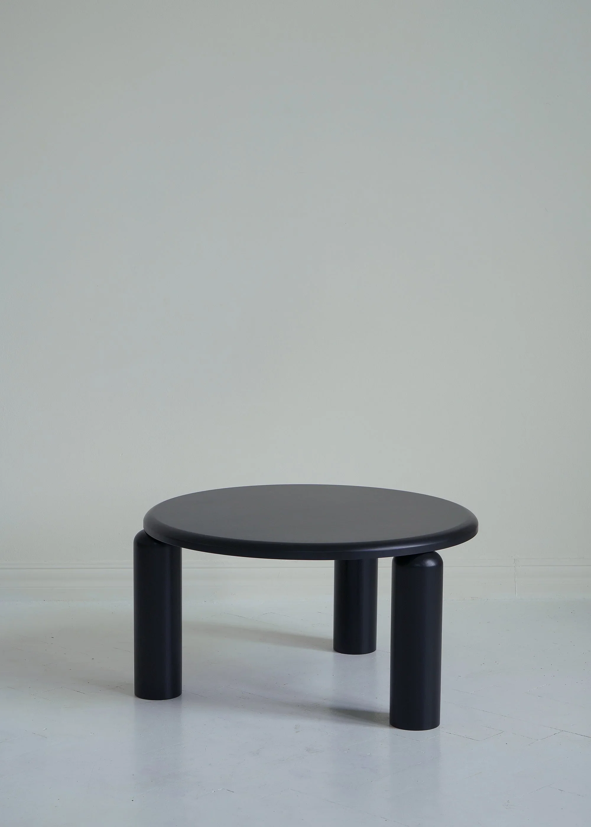 Stolik kawowy NEO czarne drewno jesionowe - Image 5