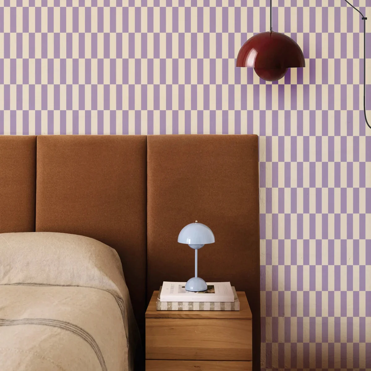 Tapeta flizelinowa z geometrycznym wzorem TETRIS STRIPE fioletowy