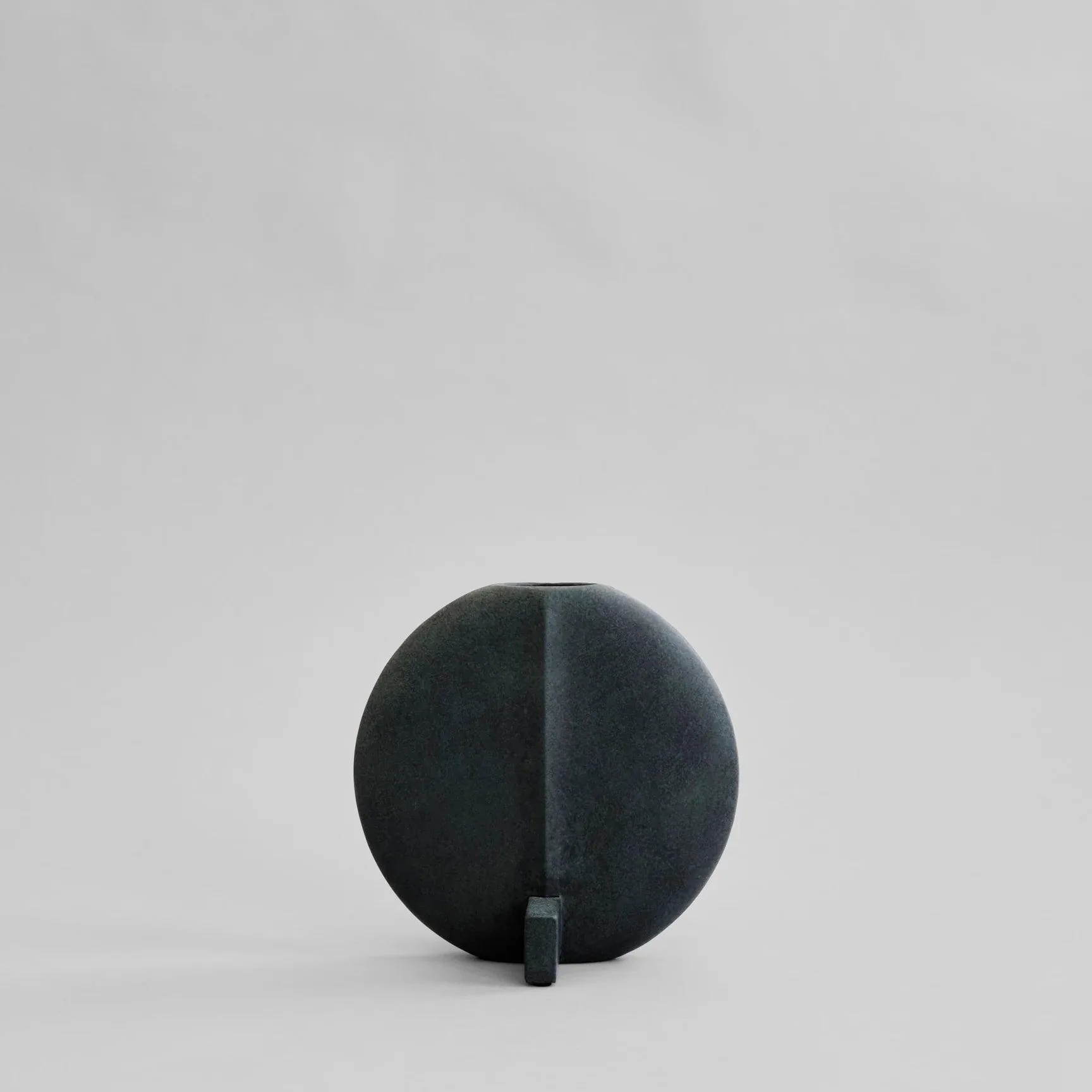Wazon GUGGENHEIMA czarny - Image 11
