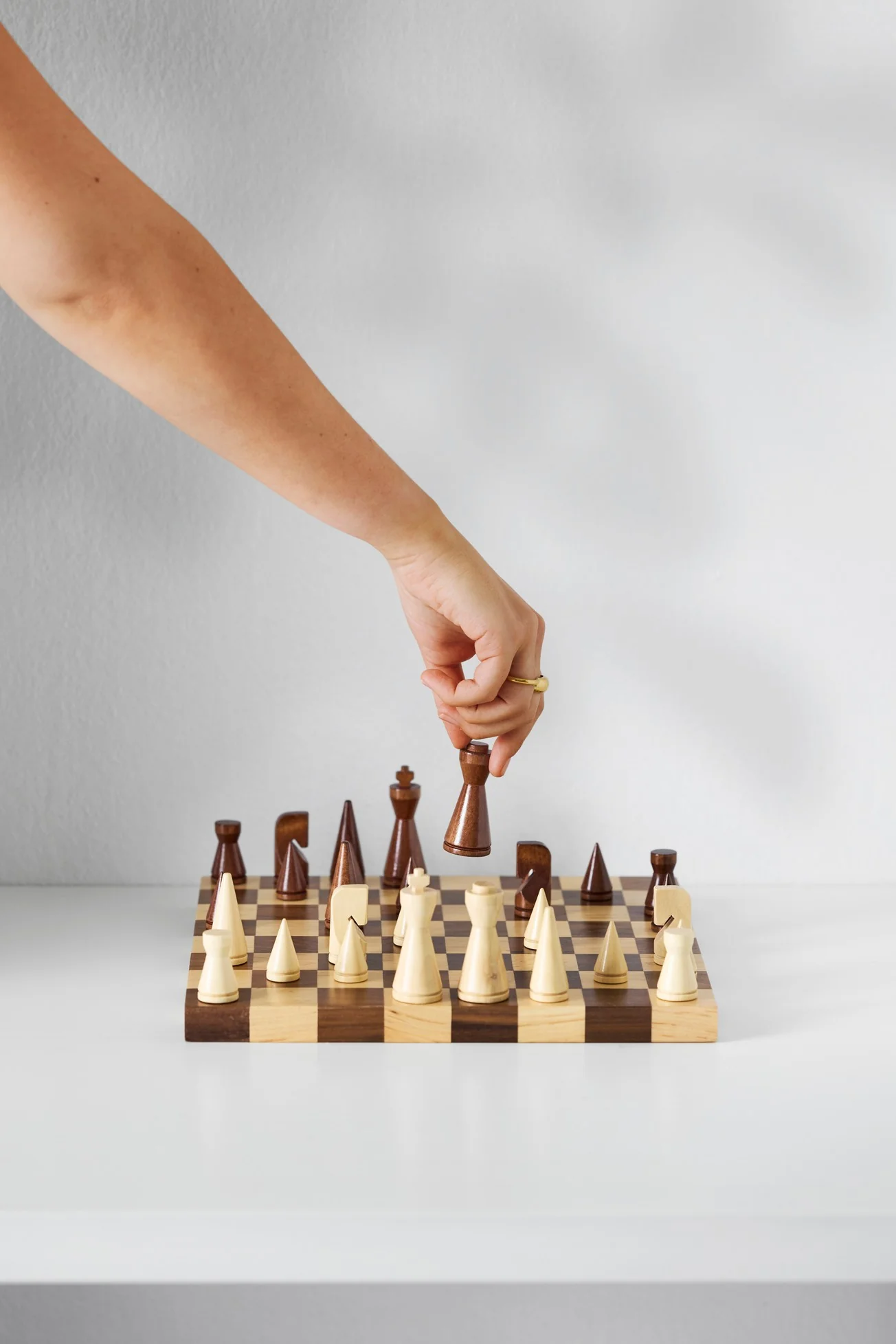 Zestaw do gry w szachy MINIMALIST CHESS drewno - Image 8