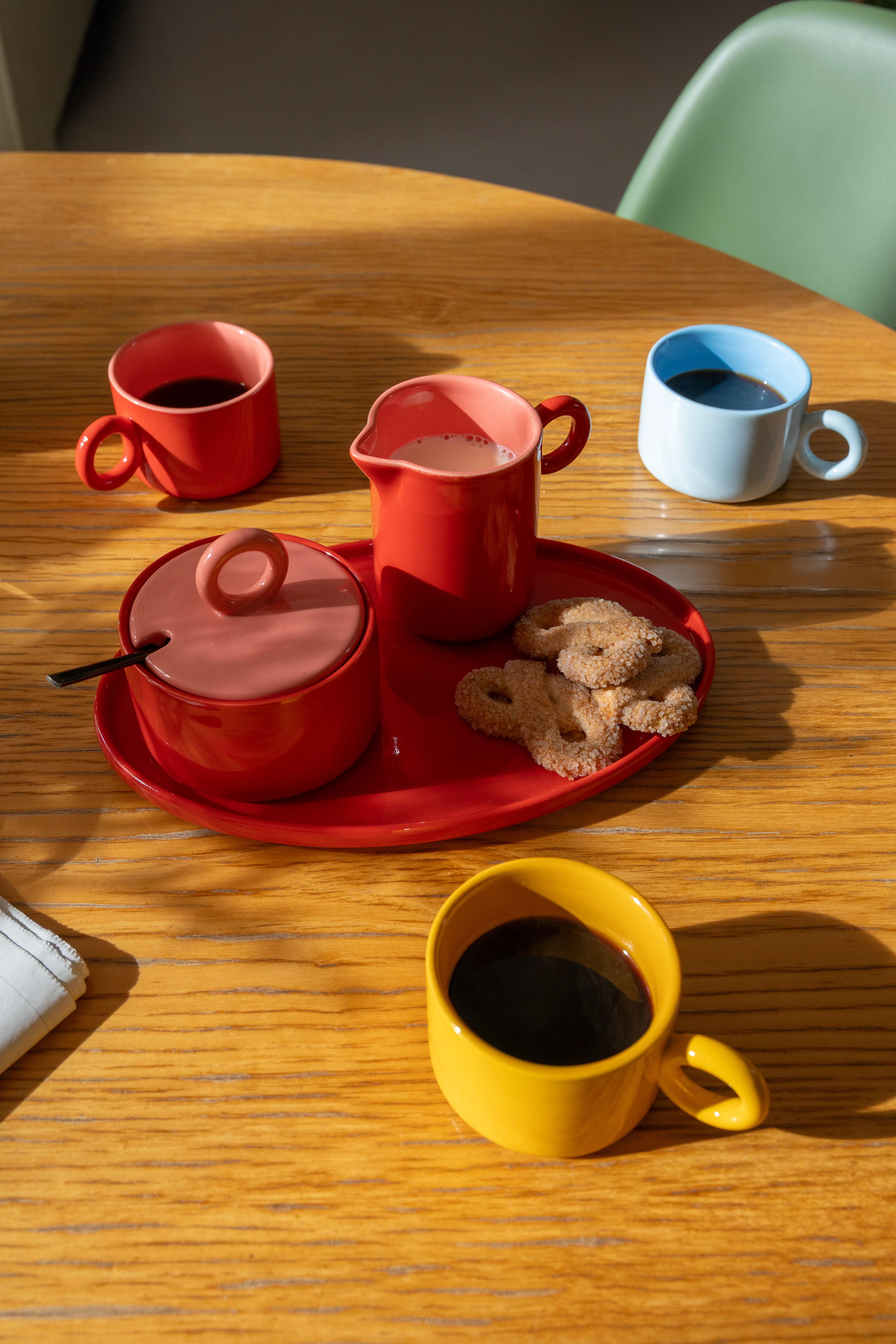 Zestaw filiżanek CHIQUITO czerwona porcelana - Image 6
